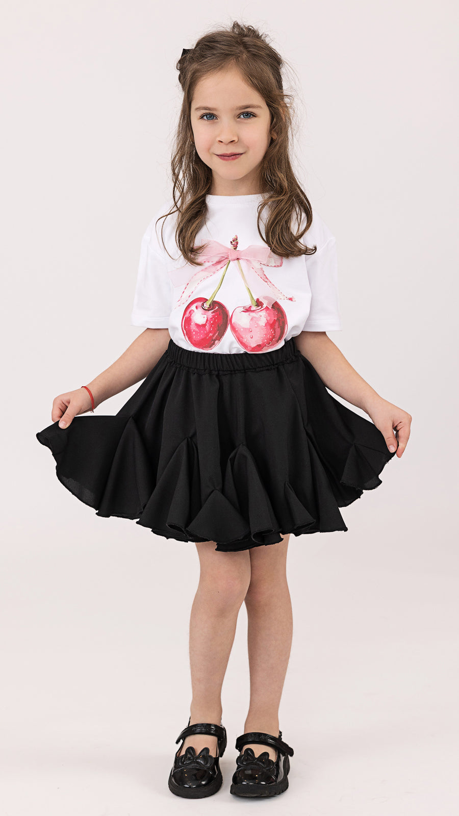Tricou fete alb cu imprimeu cu cirese si funda din organza