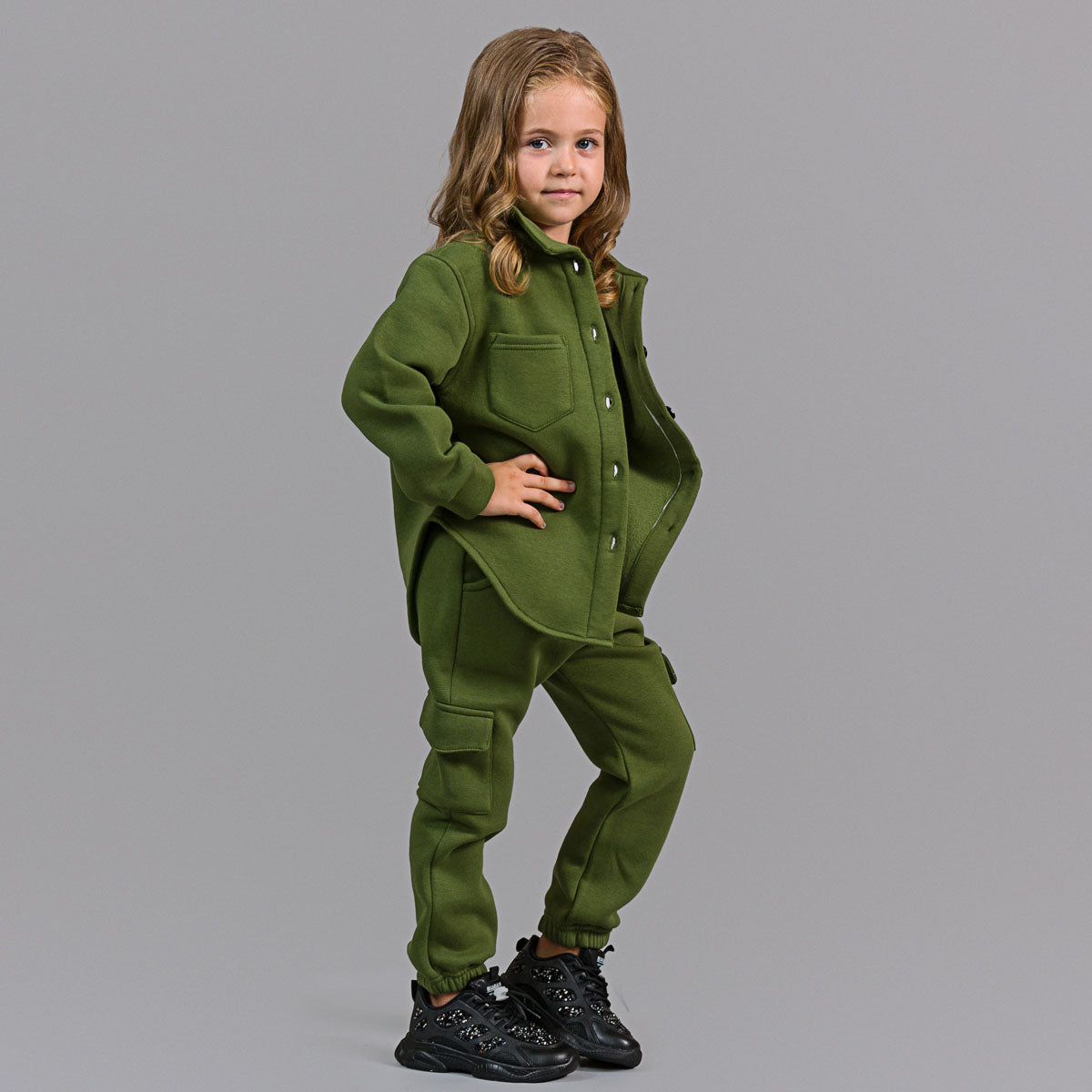 Trening fete verde format din jacheta tip camasa si pantaloni jogger