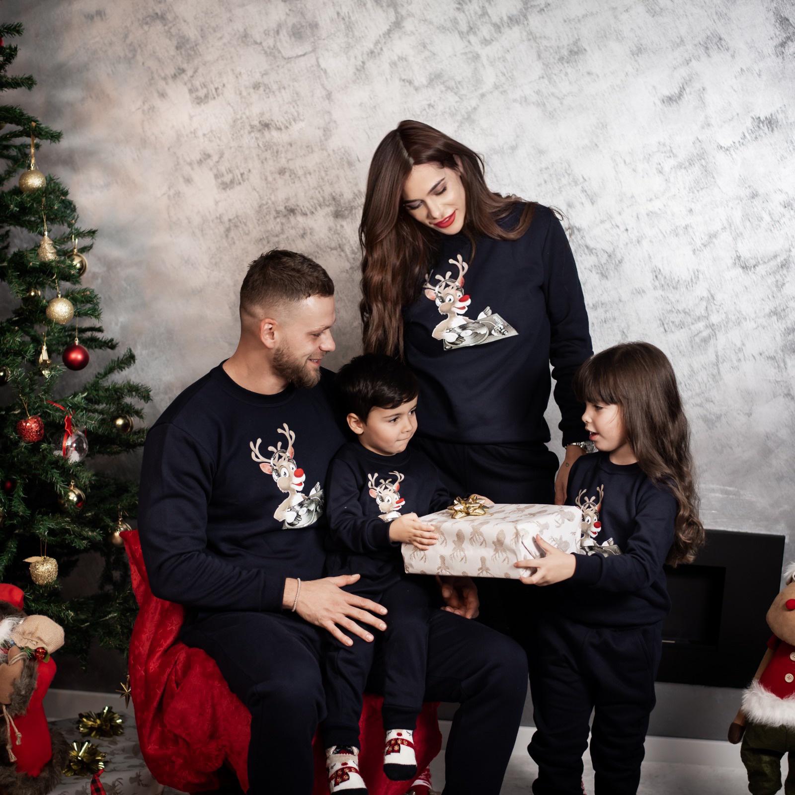 Set Treninguri de familie de Craciun – „Dj Rudolph” - Bleumarin