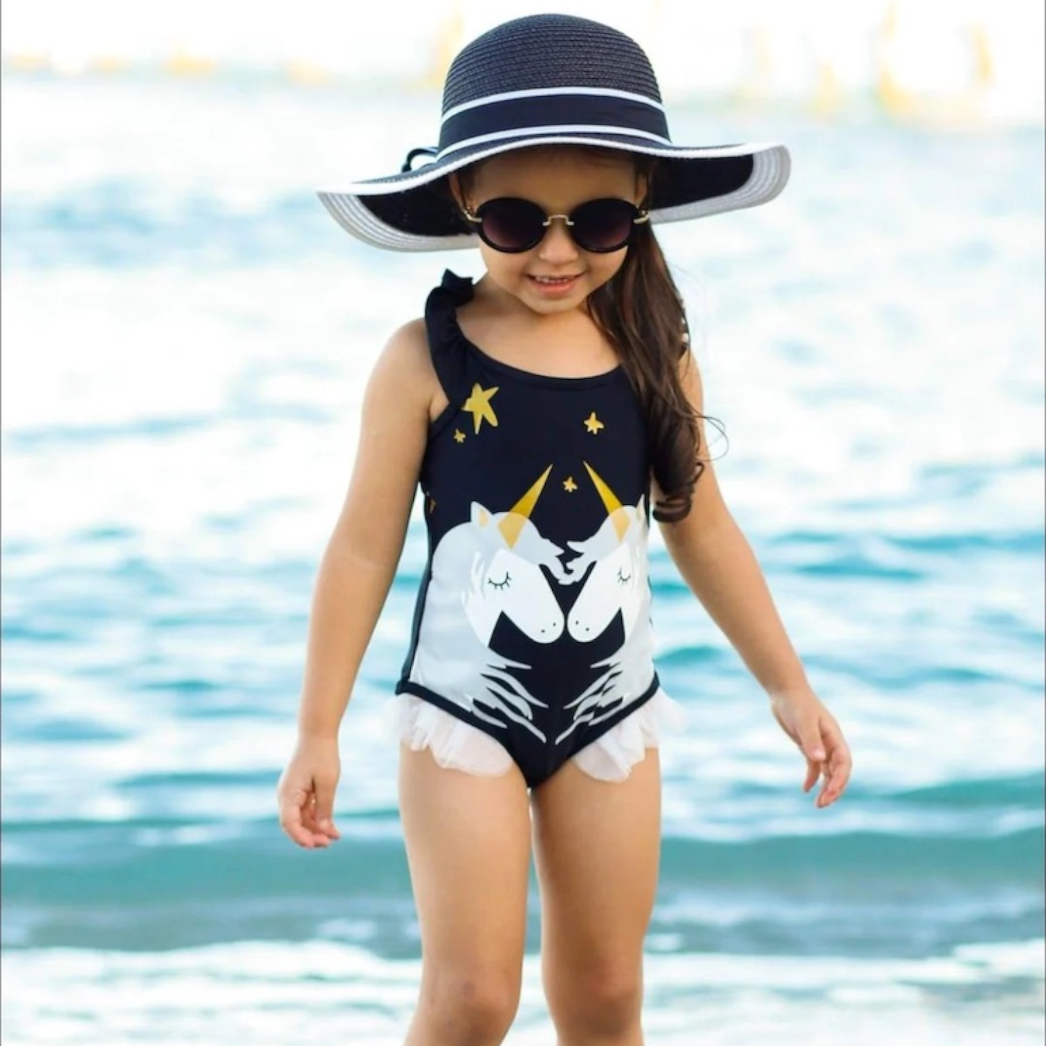 Costum de baie fete cu volane si imprimeu unicorni